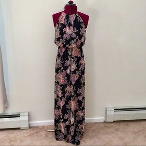 Lulu’s black floral maxi dress